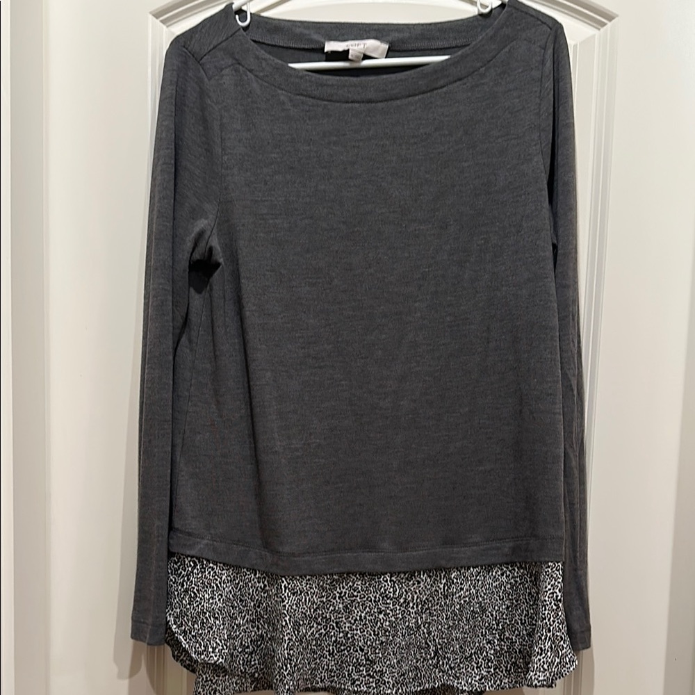 LOFT Gray Asymmetrical Long Sleeve Blouse